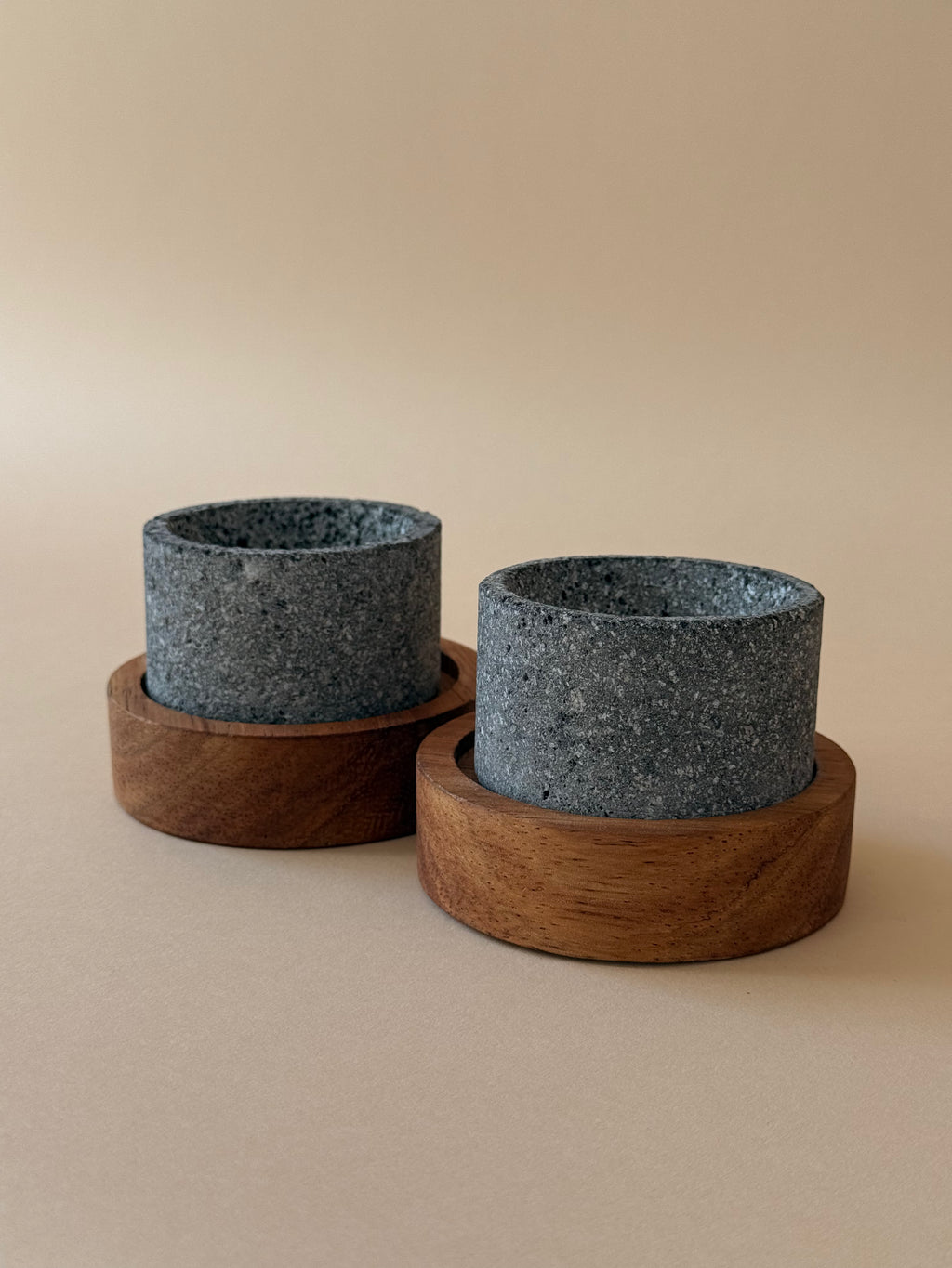 Micro Roka – Tiny Round Molcajete with Wavy Parota Base