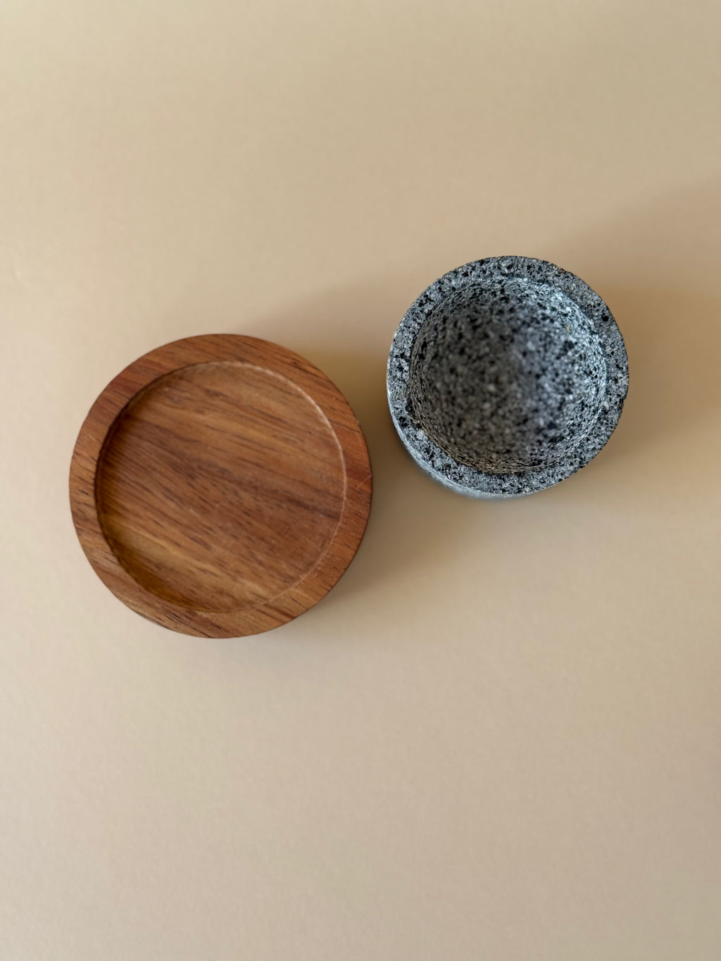 Micro Roka – Tiny Round Molcajete with Wavy Parota Base