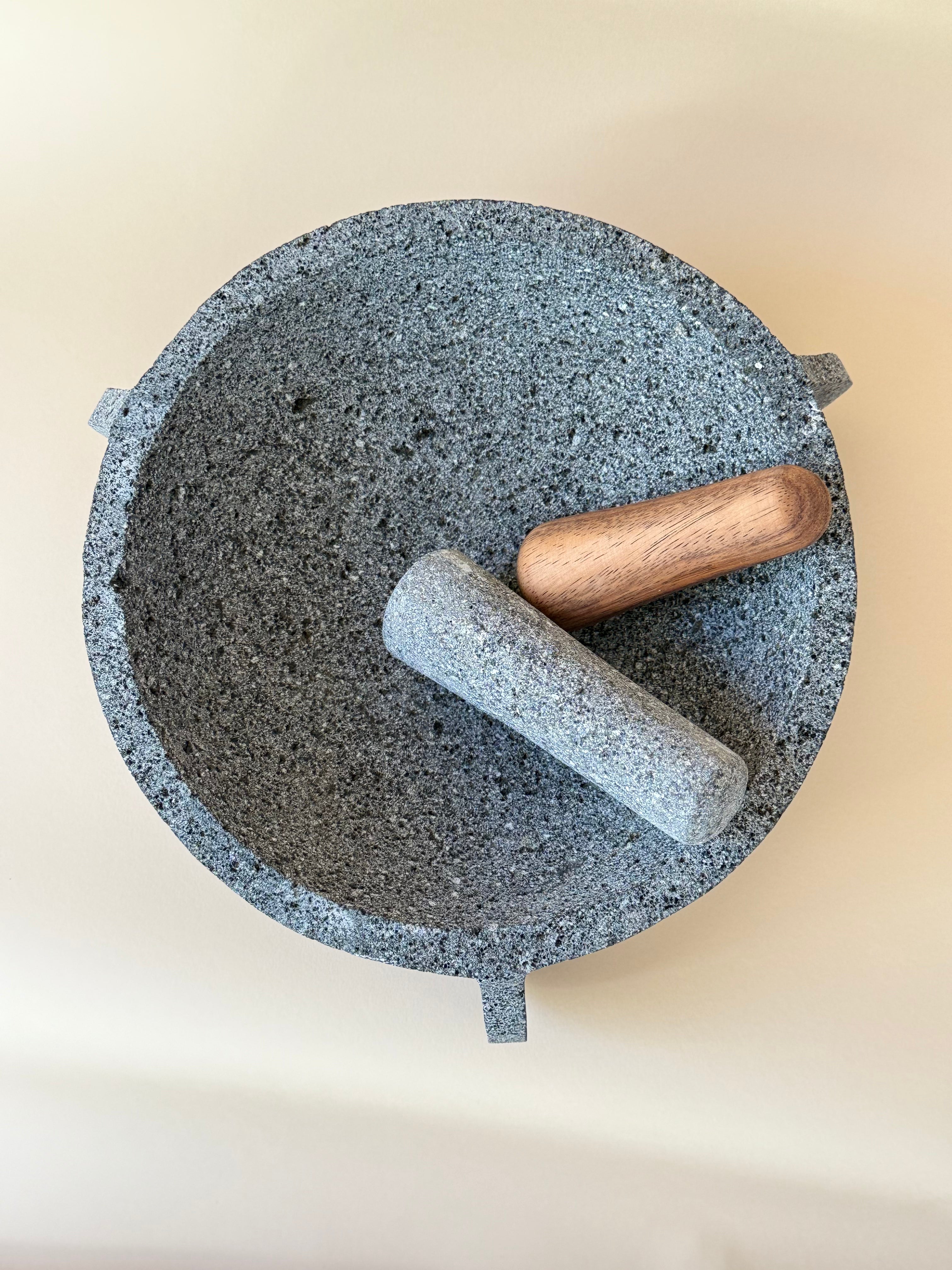 Yeyitepetl – Triple Ear Molcajete