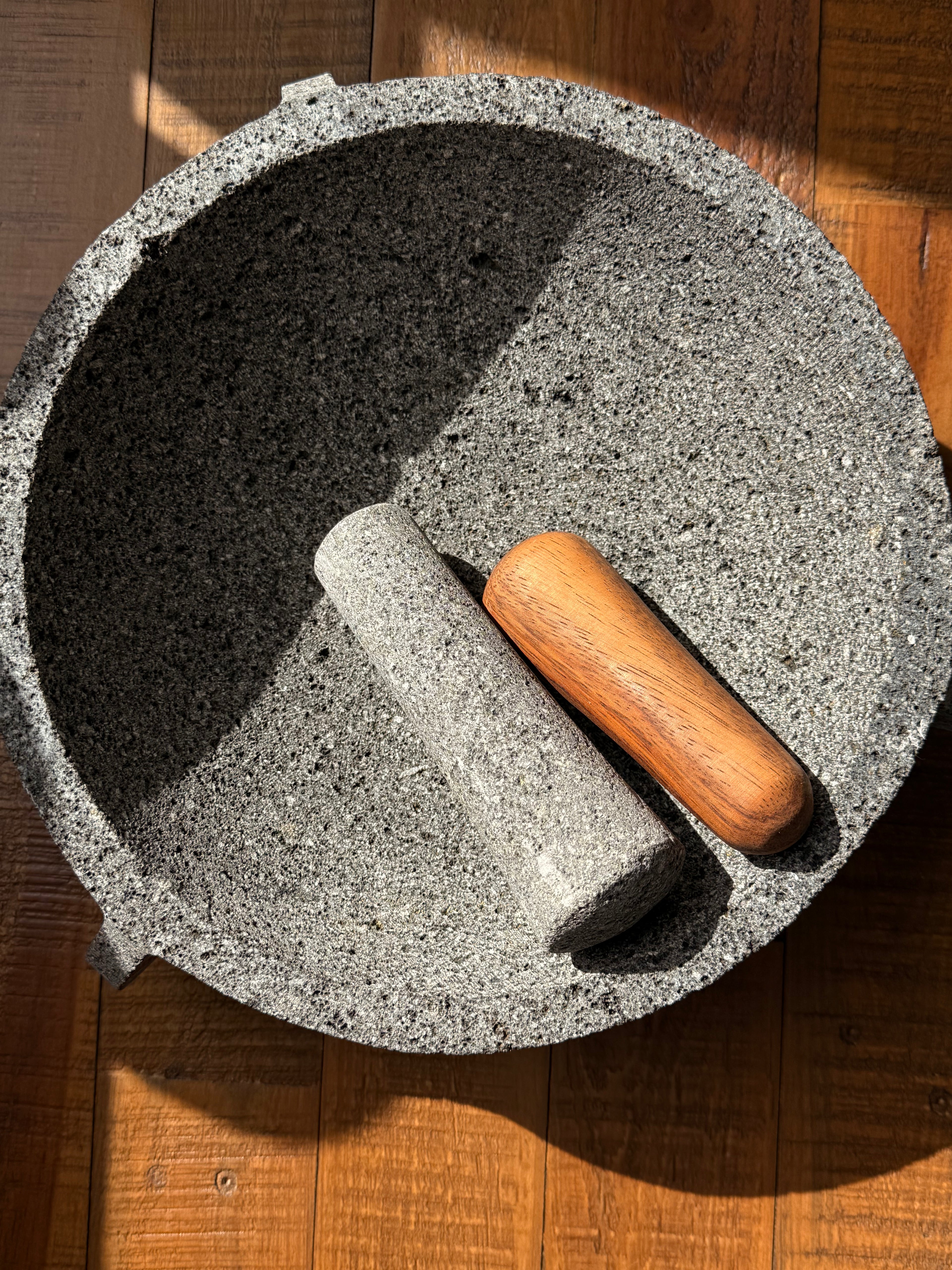 Yeyitepetl – Triple Ear Molcajete